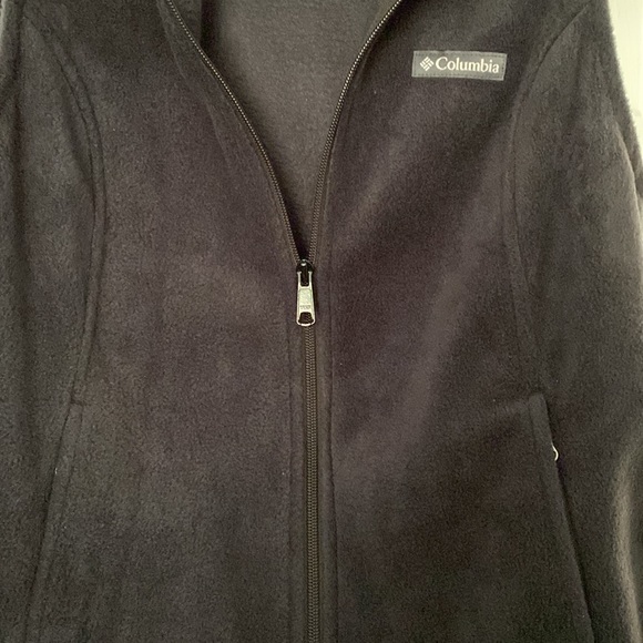 Black Columbia Vest- M - Picture 3 of 4